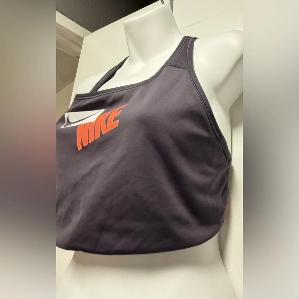 Nike sleek tank